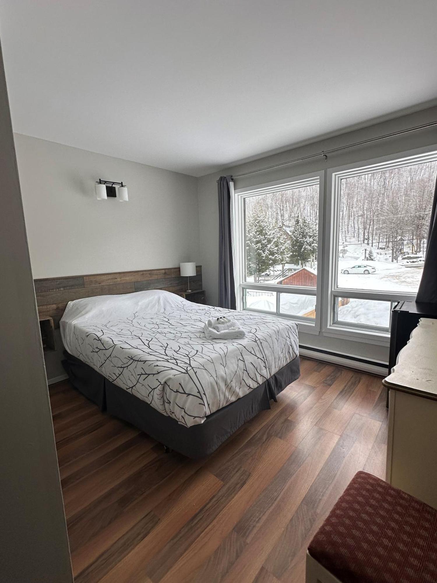 Auberge Morritt มงต์-ทร็องบล็องต์ ภายนอก รูปภาพ