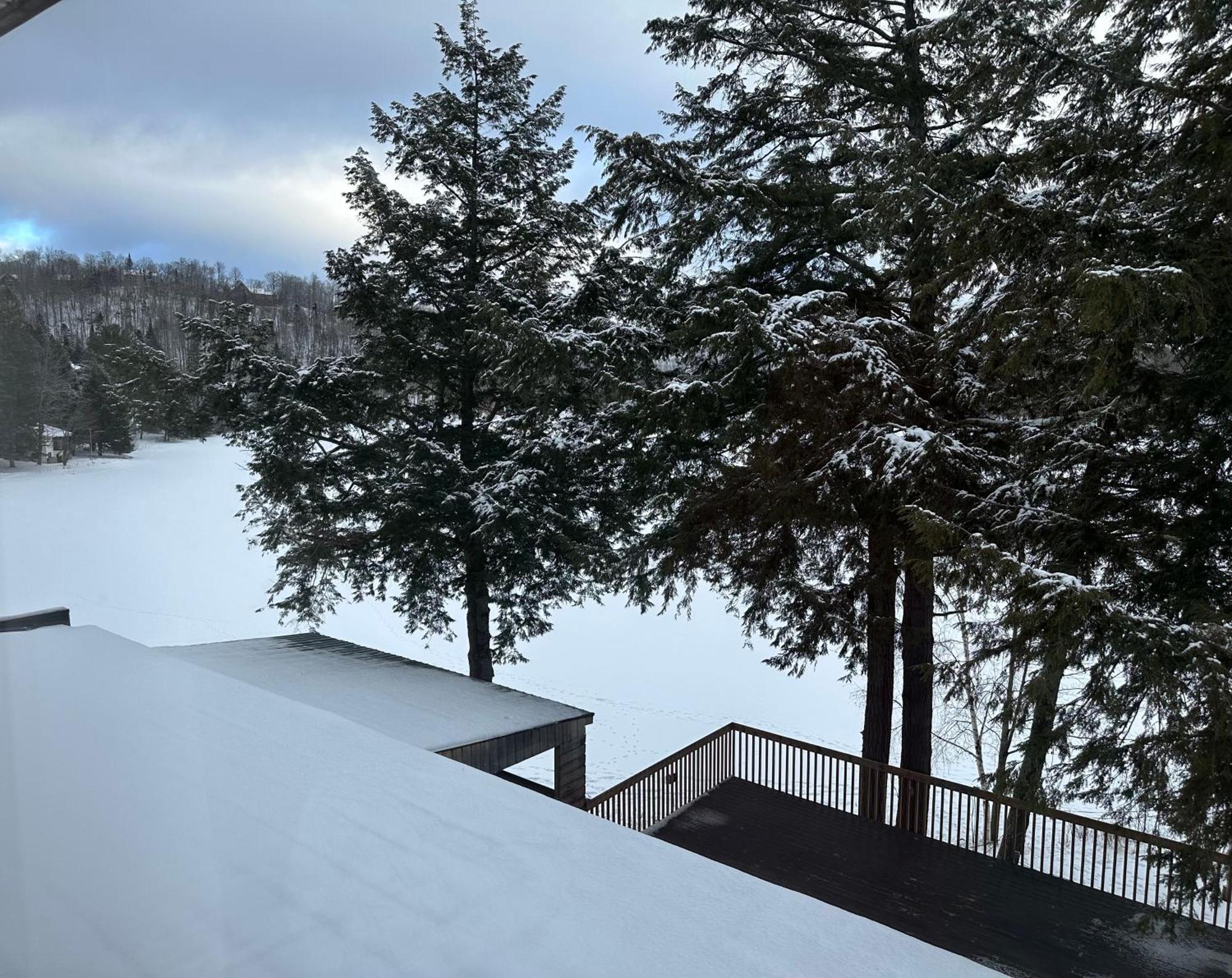 Auberge Morritt มงต์-ทร็องบล็องต์ ภายนอก รูปภาพ