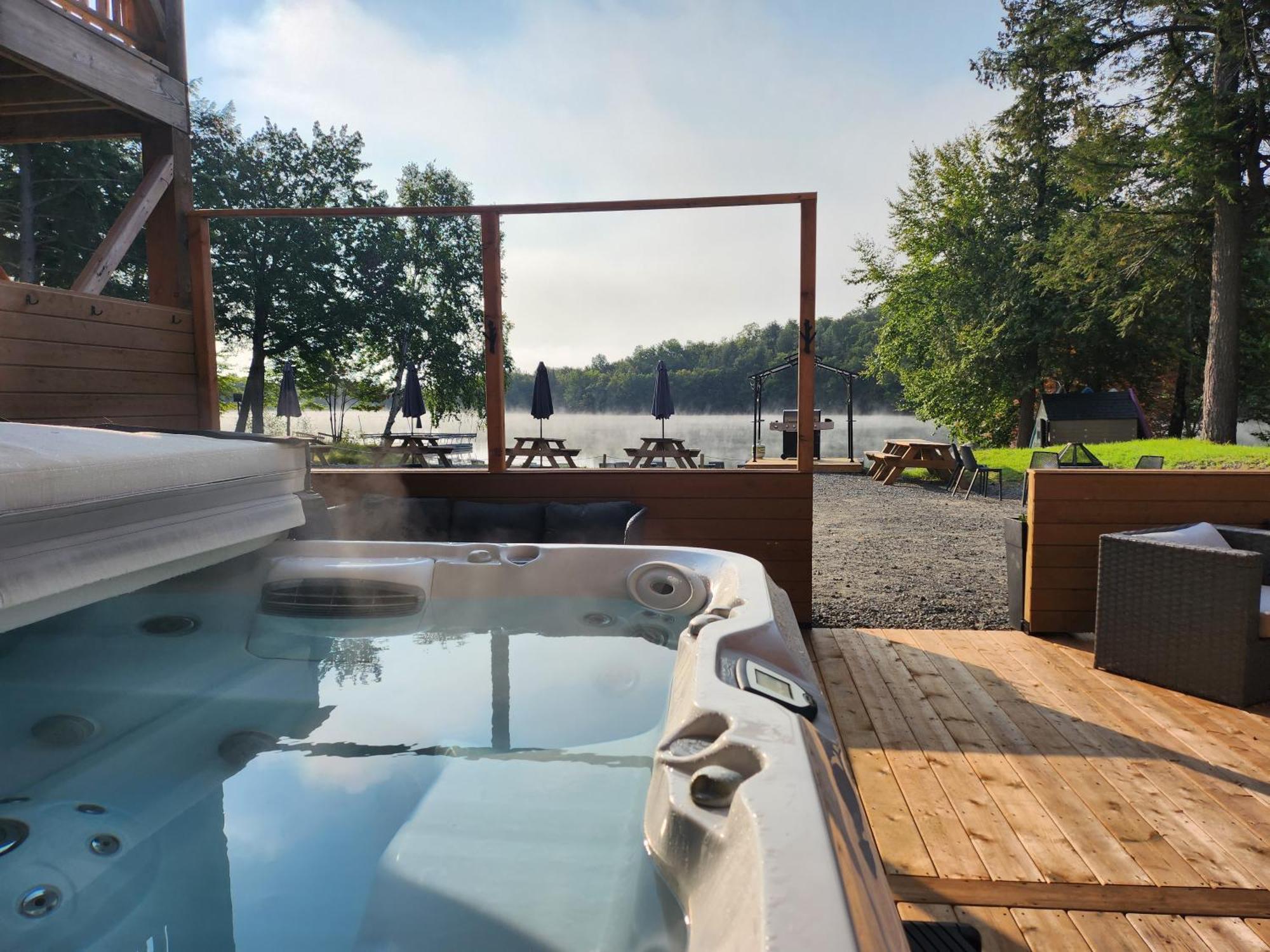 Auberge Morritt มงต์-ทร็องบล็องต์ ภายนอก รูปภาพ